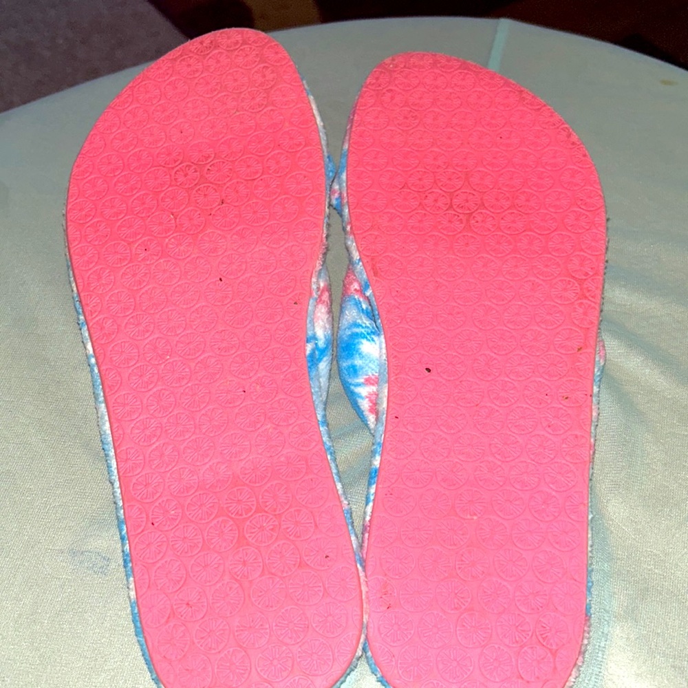 Lily Putting - image 4